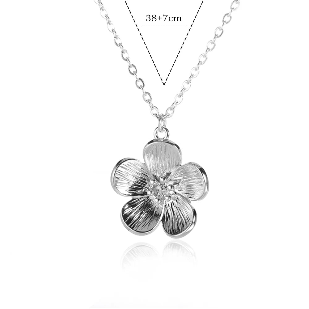 Flower Pendant Necklaces for Women