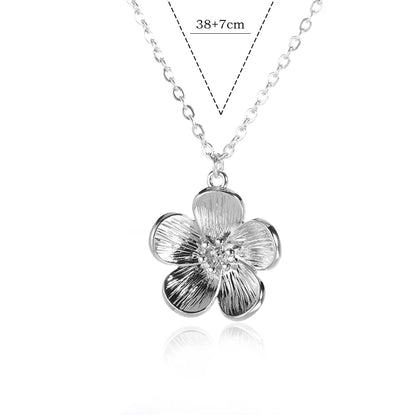 Flower Pendant Necklaces for Women